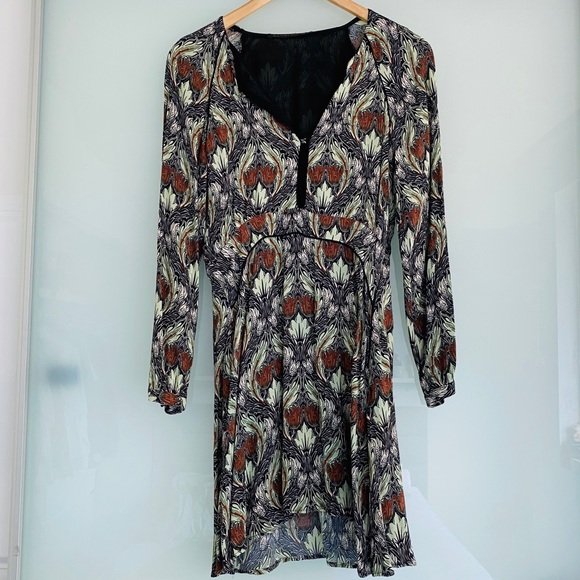 Zara Mini Dress - Picture 2 of 4